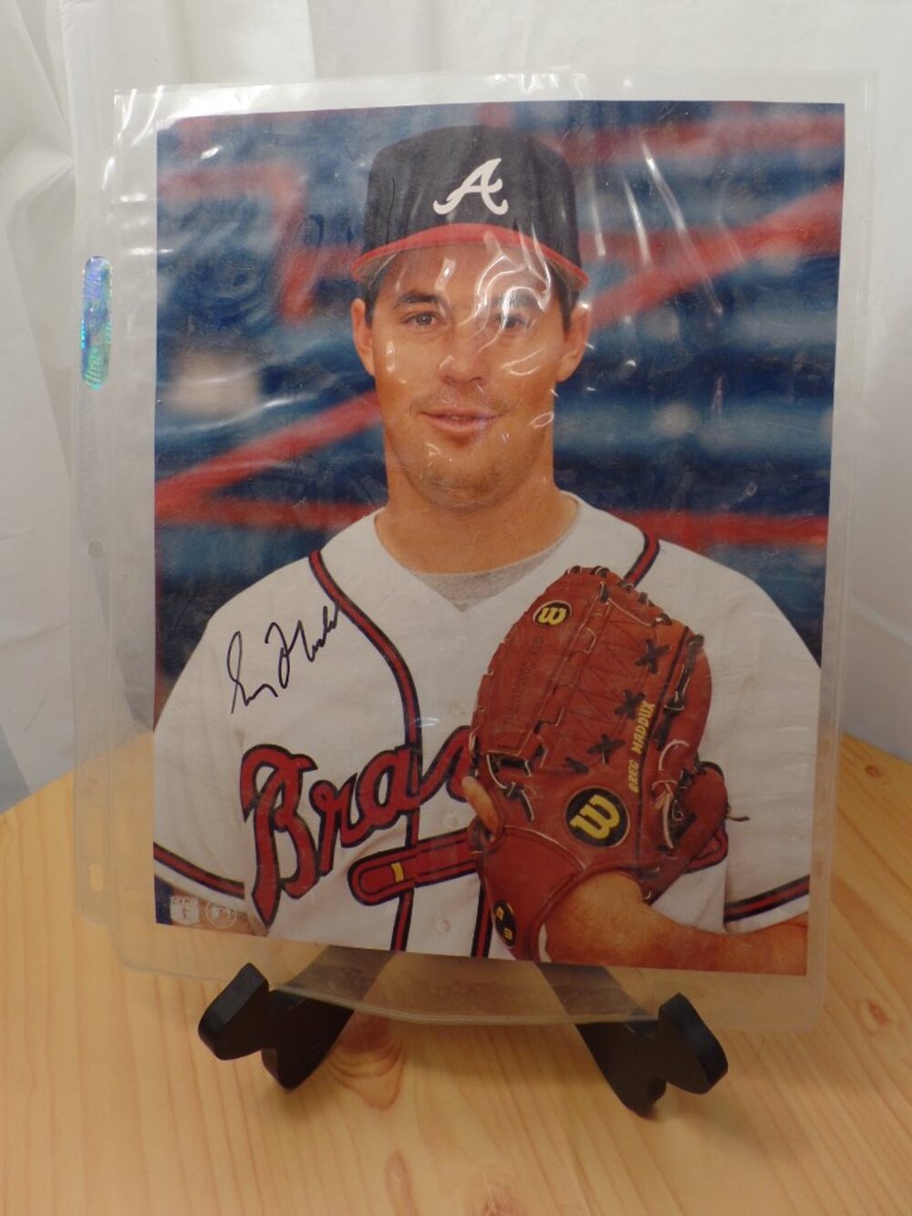 Greg Maddux Signed Autographed/Signed 8x10 Photo Atlanta Braves